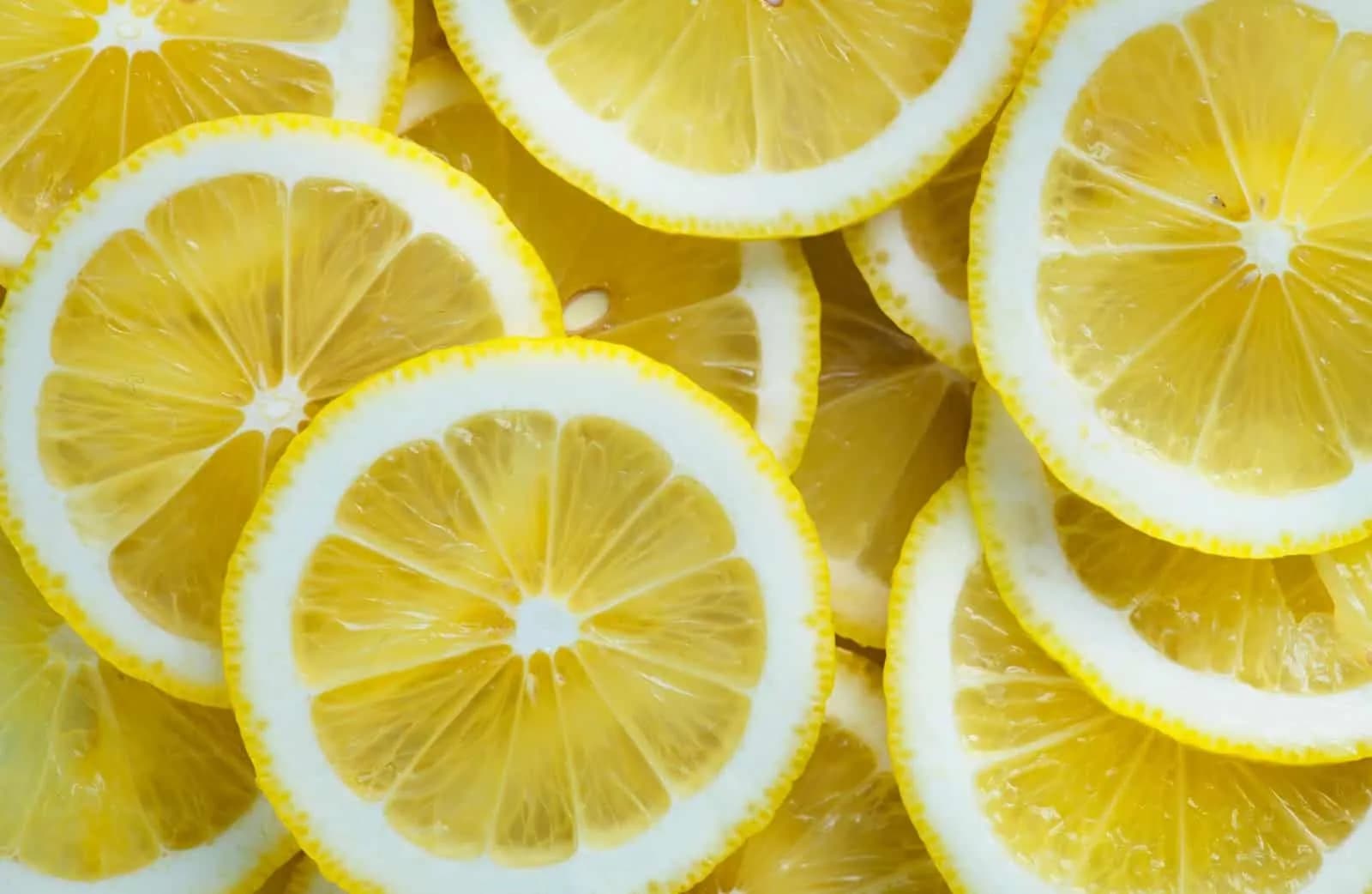 A bunch of lemon slices piled on top of each other