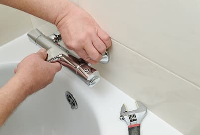 Bathtub Repair - PlumbWize